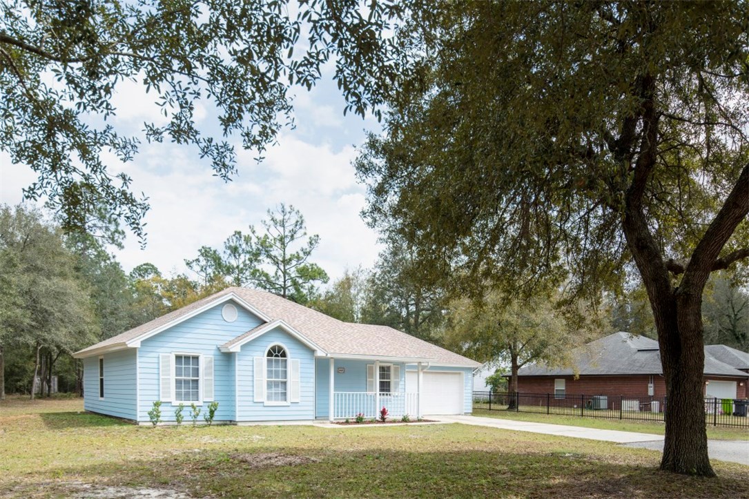 96438 Chester Road Yulee, FL 32097 - Photo 8 of 25 a house with a outdoor space