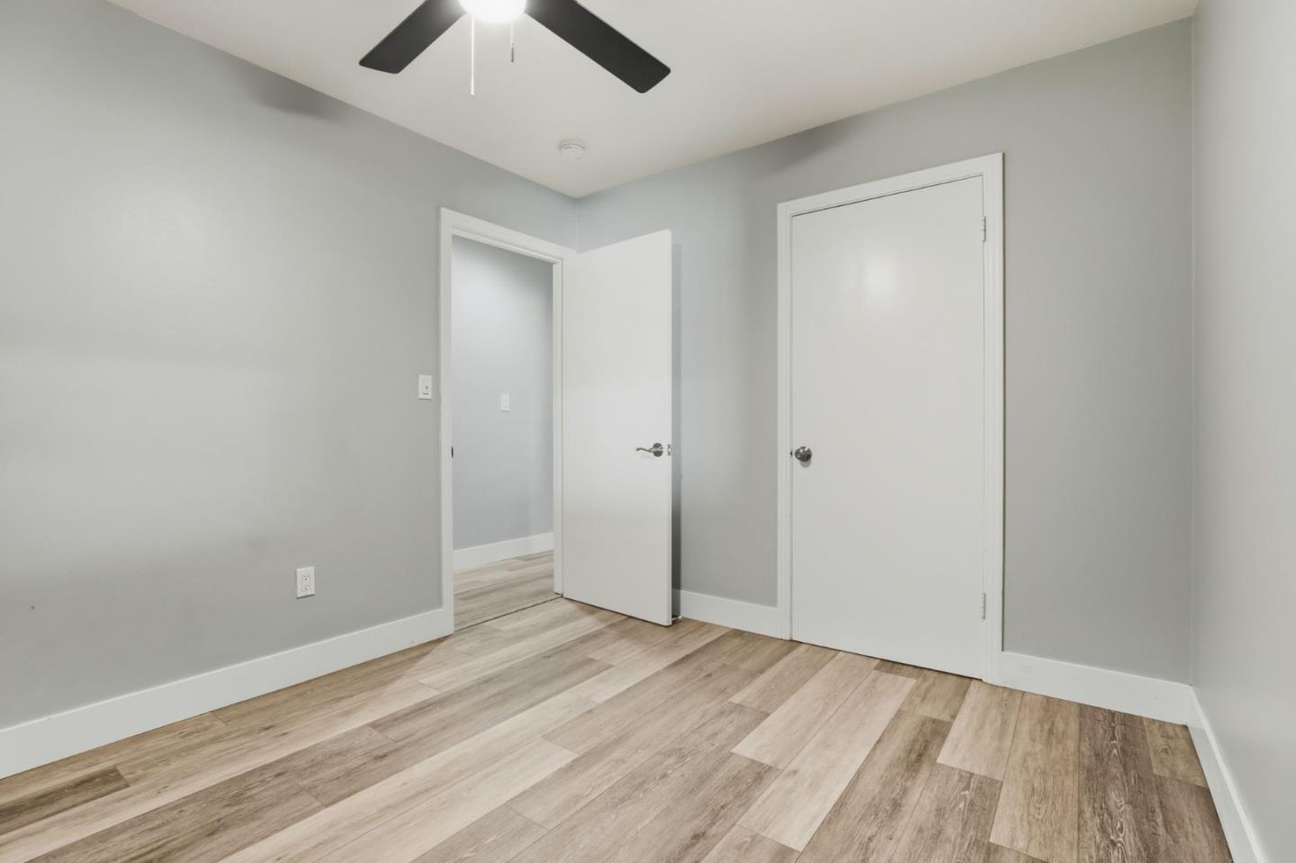 790 Shore Road Hollister, CA 95023 - Photo 22 of 70 wooden floor in an empty room