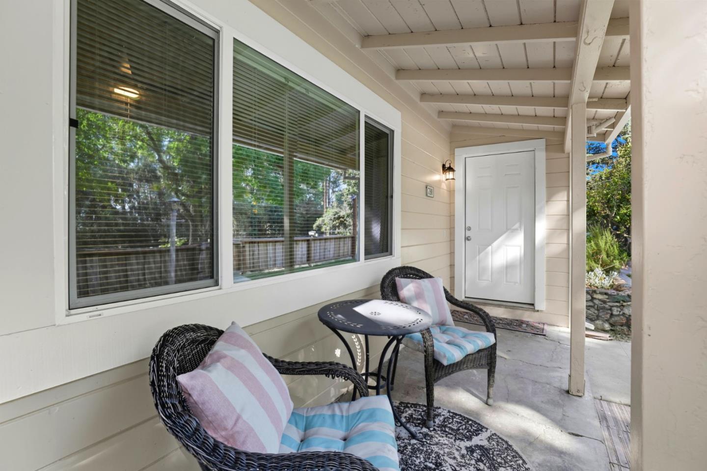 790 Shore Road Hollister, CA 95023 - Photo 6 of 70 a living room with furniture and a potted plant