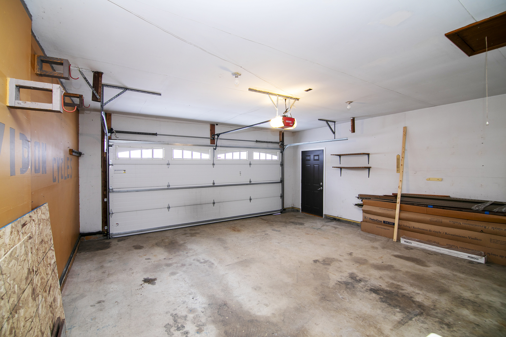 1173 Cecil Drive Kankakee, IL 60901 - Photo 16 of 32 a view of a garage room