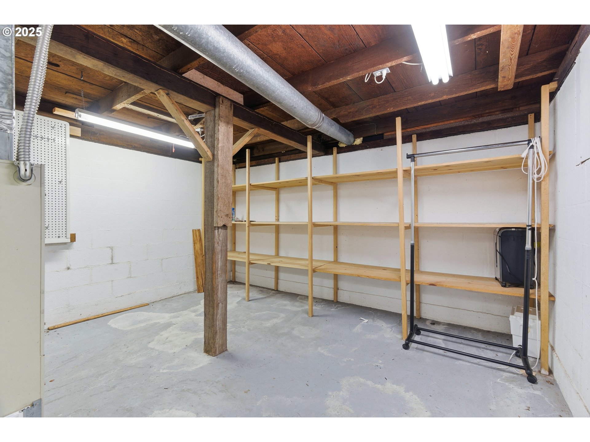 93270 Knappa Platt Road Astoria, OR 97103 - Photo 30 of 43