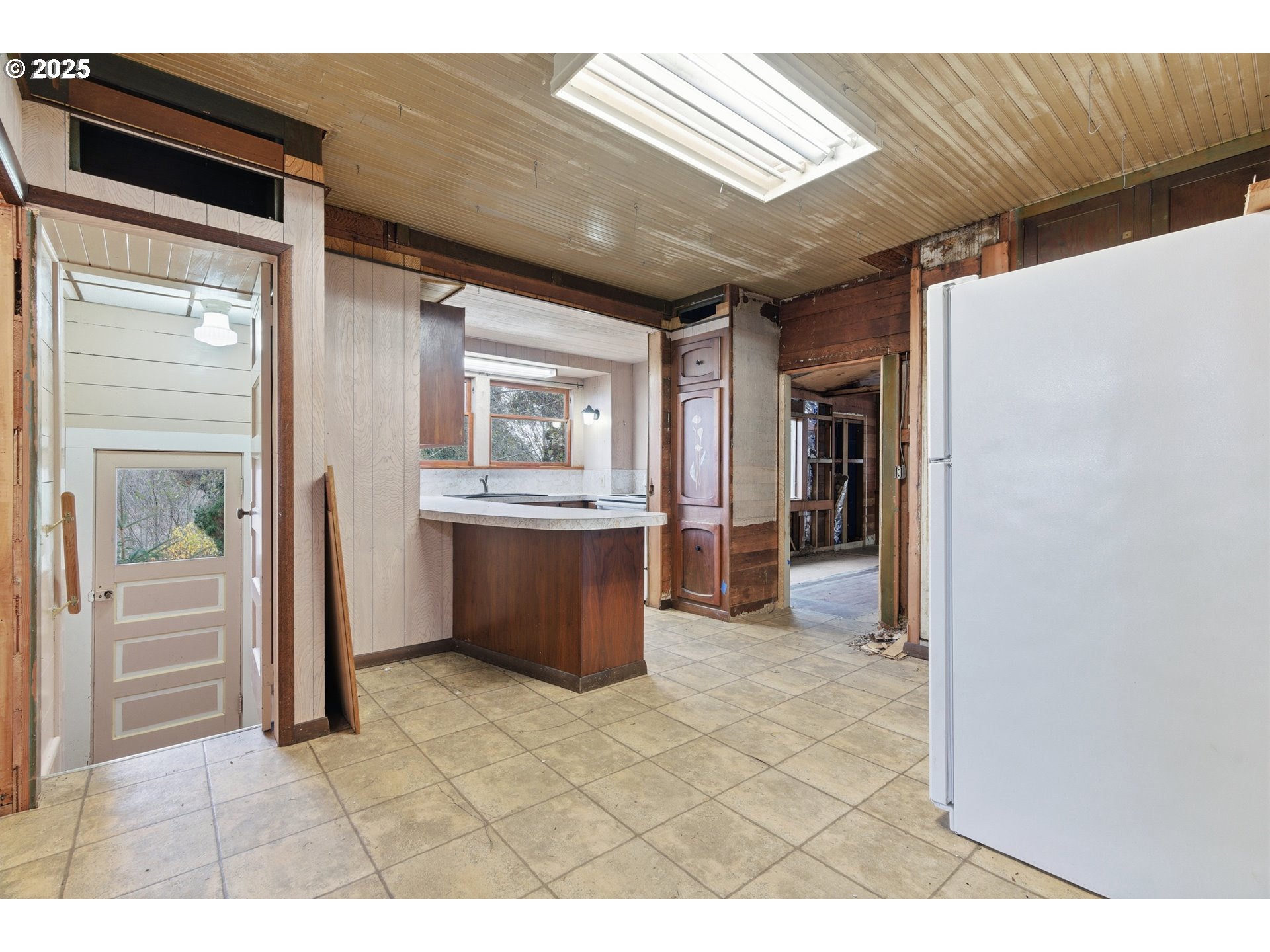 93270 Knappa Platt Road Astoria, OR 97103 - Photo 4 of 43