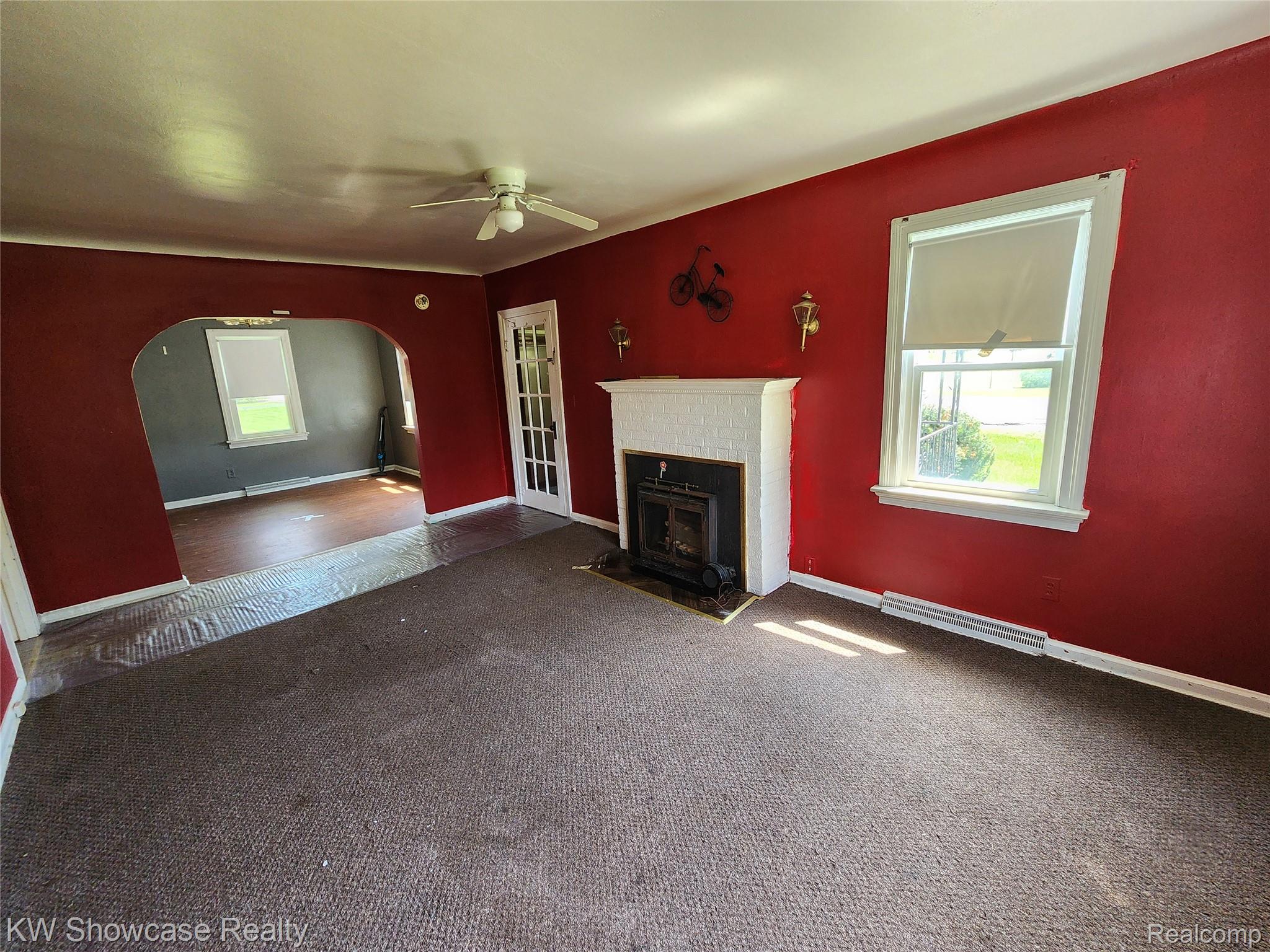 4356 South Vassar Road Burton, MI 48519 - Photo 19 of 42 Spacious Living Room with Ceiling Fan, view toward Dining Room.
