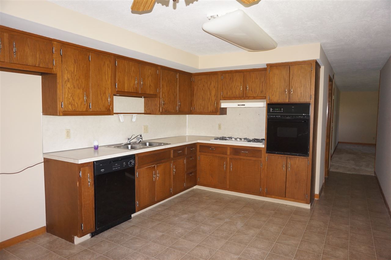 622 West Gump Road Fort Wayne, IN 46845 - Photo 3 of 26 Gallery Image 3