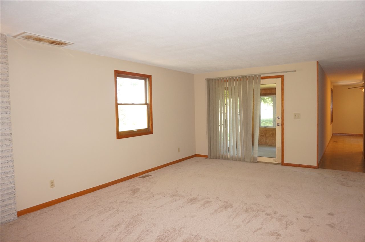 622 West Gump Road Fort Wayne, IN 46845 - Photo 8 of 26 Gallery Image 8