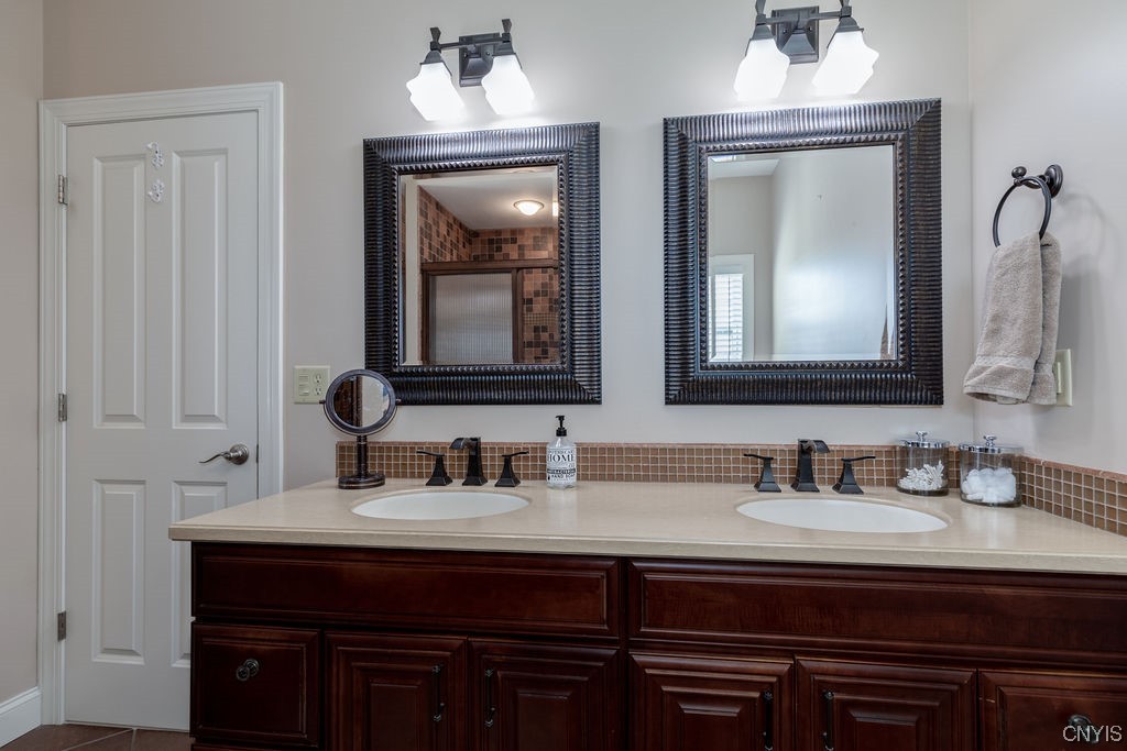 3722 Pegasus Circle Camillus, NY 13209 - Photo 28 of 50