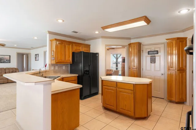 $850,000 | 4 County Road 3566, Dike, TX 75437