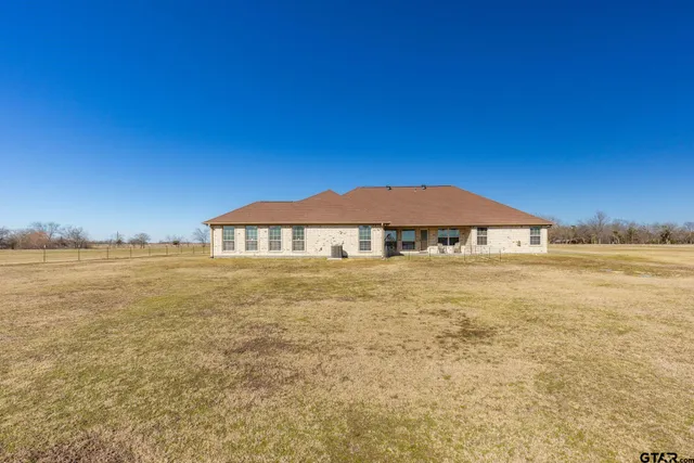 $850,000 | 4 County Road 3566, Dike, TX 75437
