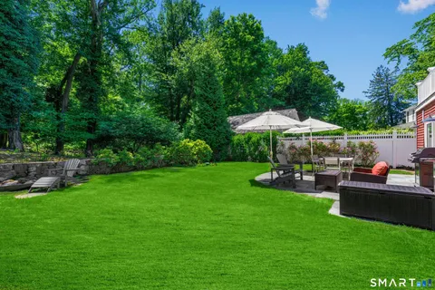 $1,450,000 | 253 Tokeneke Road, Darien, CT 06820