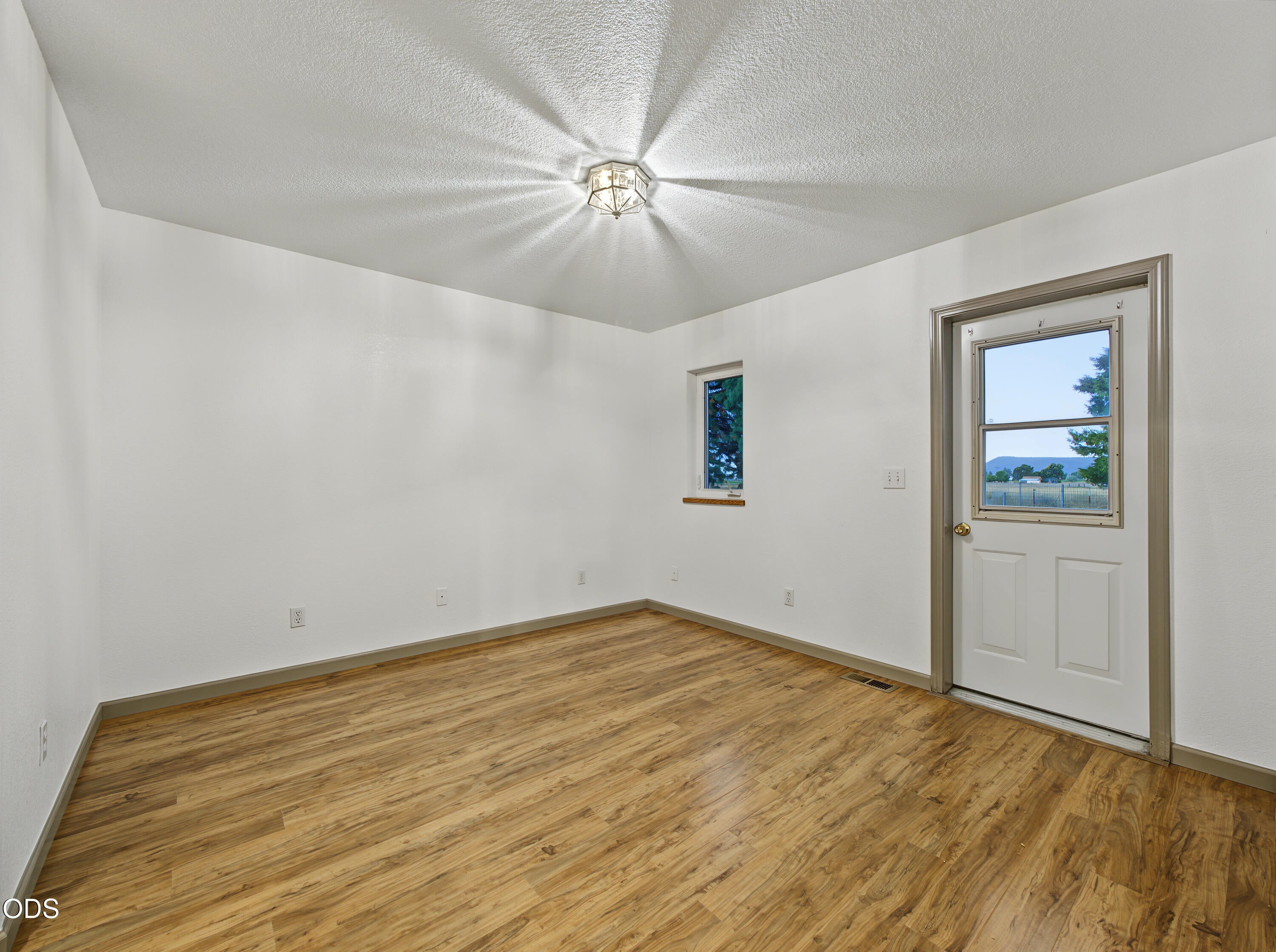 10505 Springlake Road Klamath Falls, OR 97603 - Photo 41 of 55 Gallery Image 41