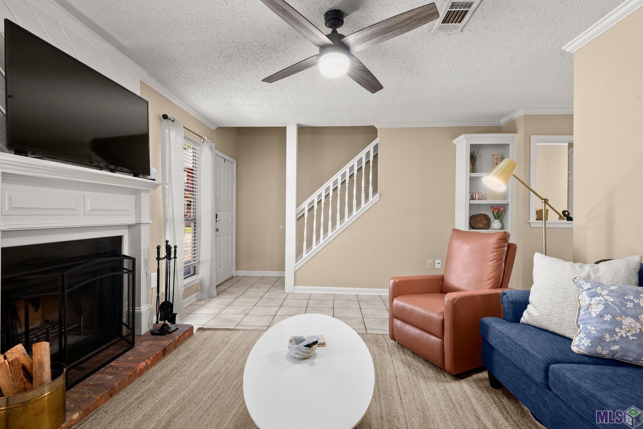 932 Ridgepoint Court, Unit 932 Baton Rouge, LA 70810 - Photo 3 of 18 Gallery Image 3