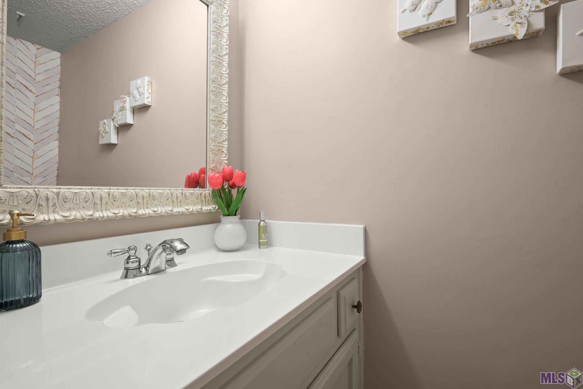 932 Ridgepoint Court, Unit 932 Baton Rouge, LA 70810 - Photo 5 of 18 Gallery Image 5