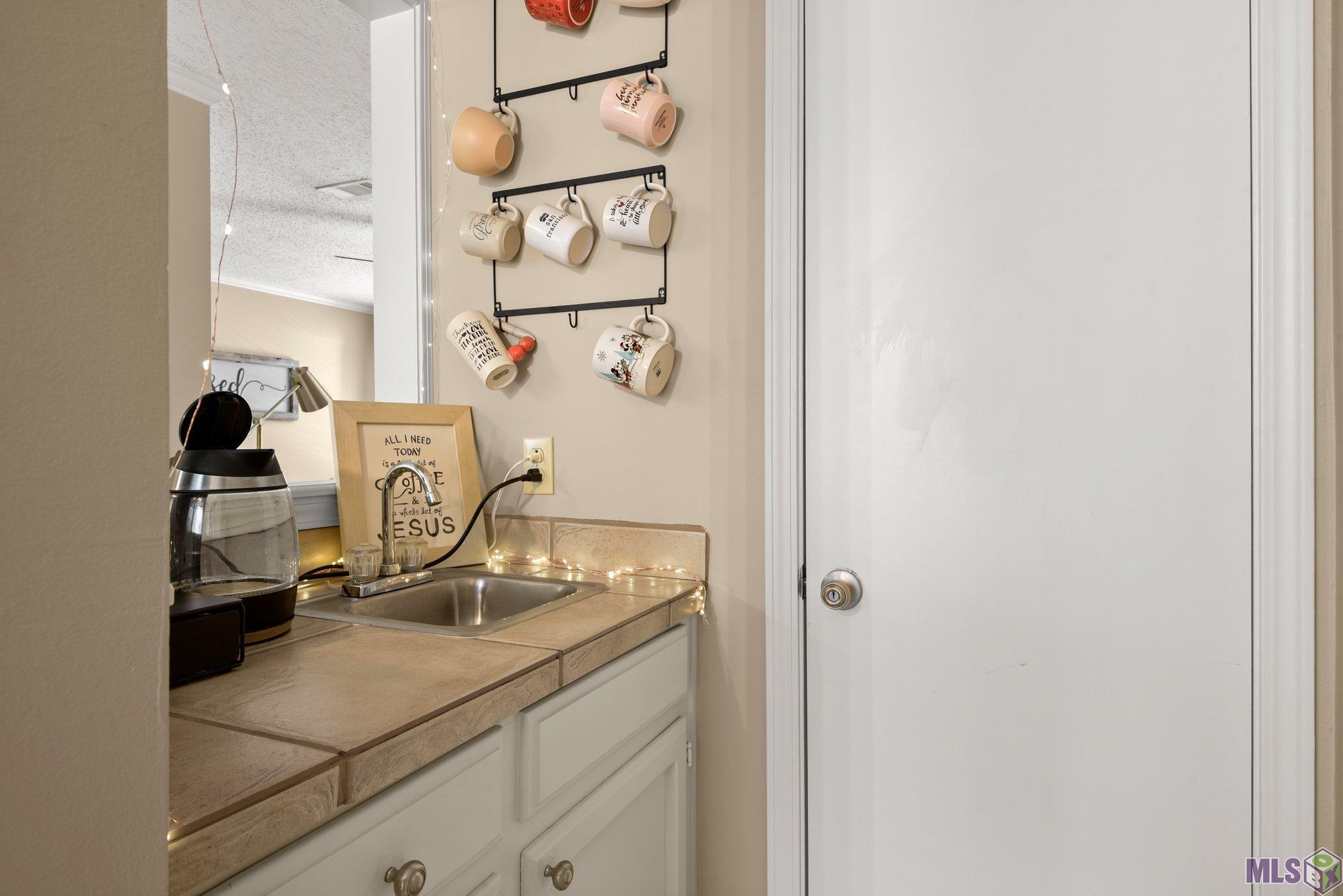 932 Ridgepoint Court, Unit 932 Baton Rouge, LA 70810 - Photo 7 of 18 Gallery Image 7