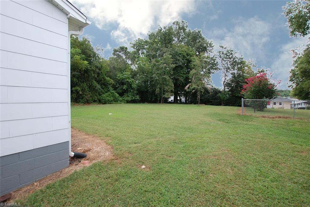 816 Salisbury Ridge Road Winston-Salem, NC 27127 - Photo 2 of 7 Gallery Image 2