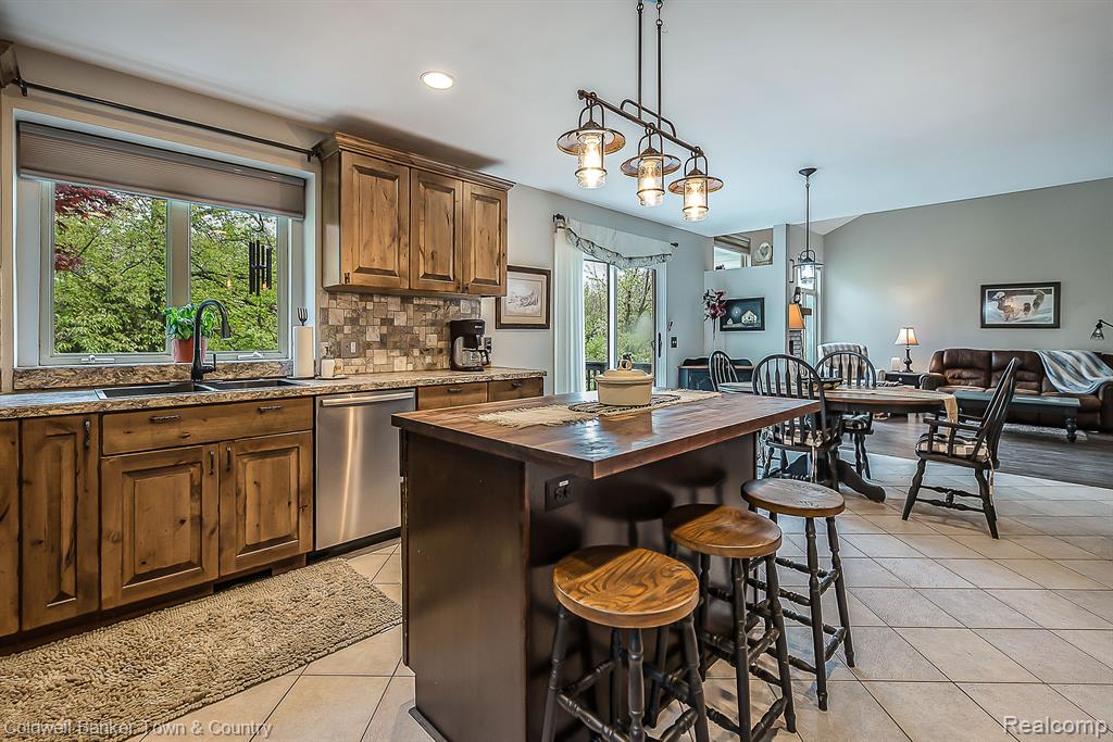 1355 South Maxfield Road Brighton, MI 48114 - Photo 27 of 70 Gallery Image 27