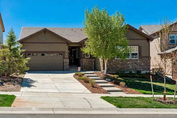 $869,900 | 6744 South Catawba Way, Aurora, CO 80016