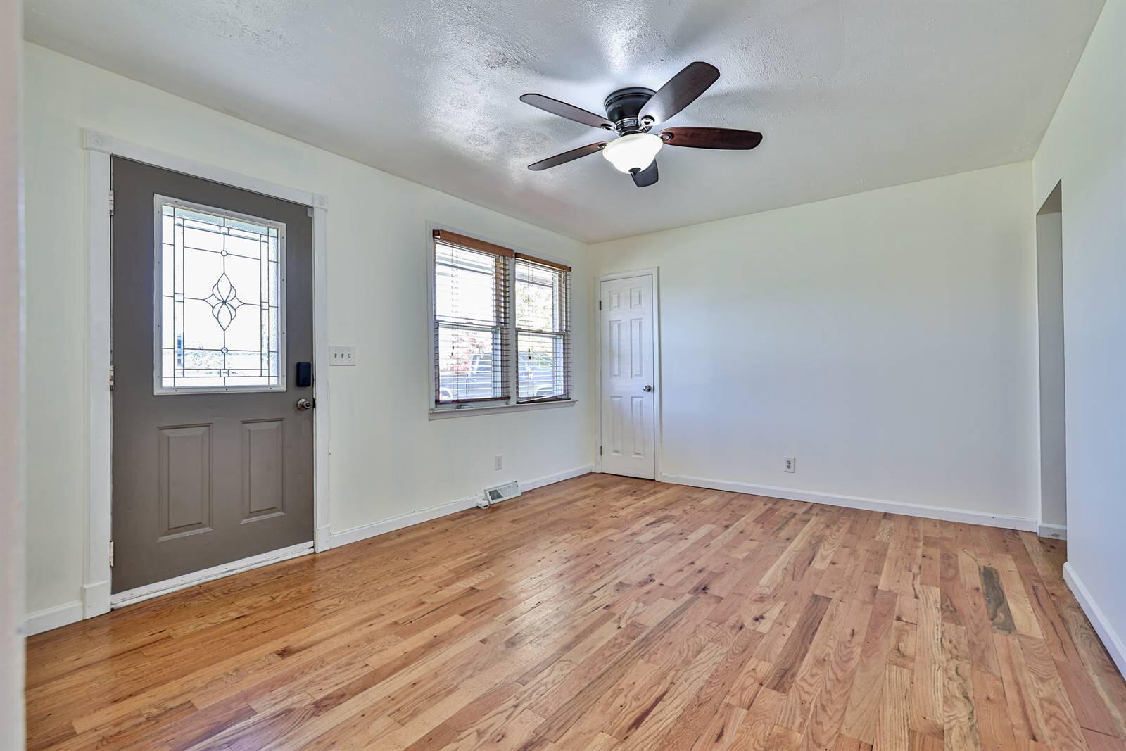 958 Don Victor Road Independence, KY 41051 - Photo 4 of 34 Gallery Image 4
