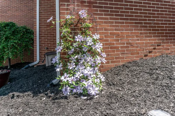 $449,900 | 205 Sevier Avenue, Greeneville, TN 37745