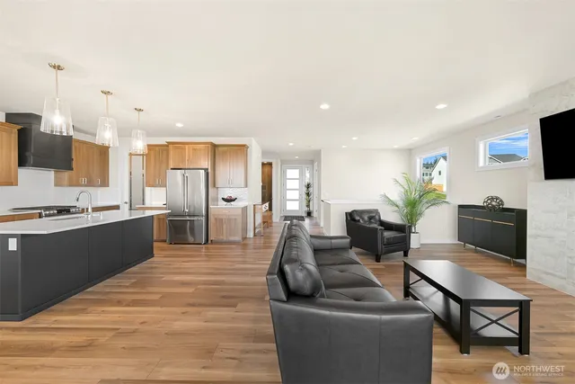 $989,500 | 5423 Lonicera Drive, Blaine, WA 98230