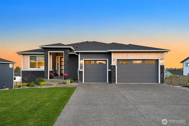 $989,500 | 5423 Lonicera Drive, Blaine, WA 98230