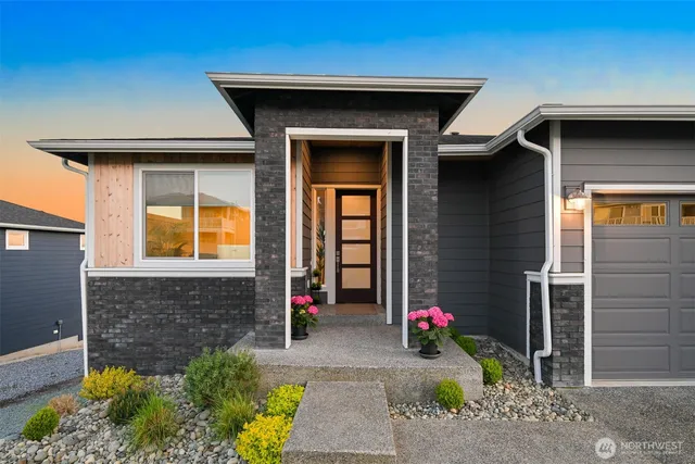 $989,500 | 5423 Lonicera Drive, Blaine, WA 98230