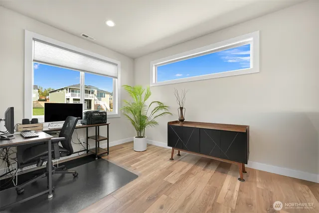 $989,500 | 5423 Lonicera Drive, Blaine, WA 98230