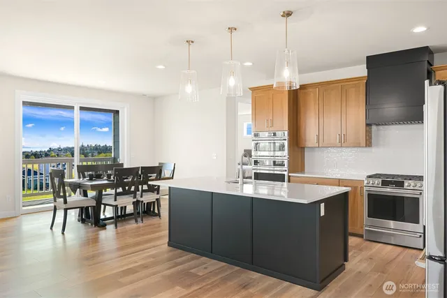 $989,500 | 5423 Lonicera Drive, Blaine, WA 98230