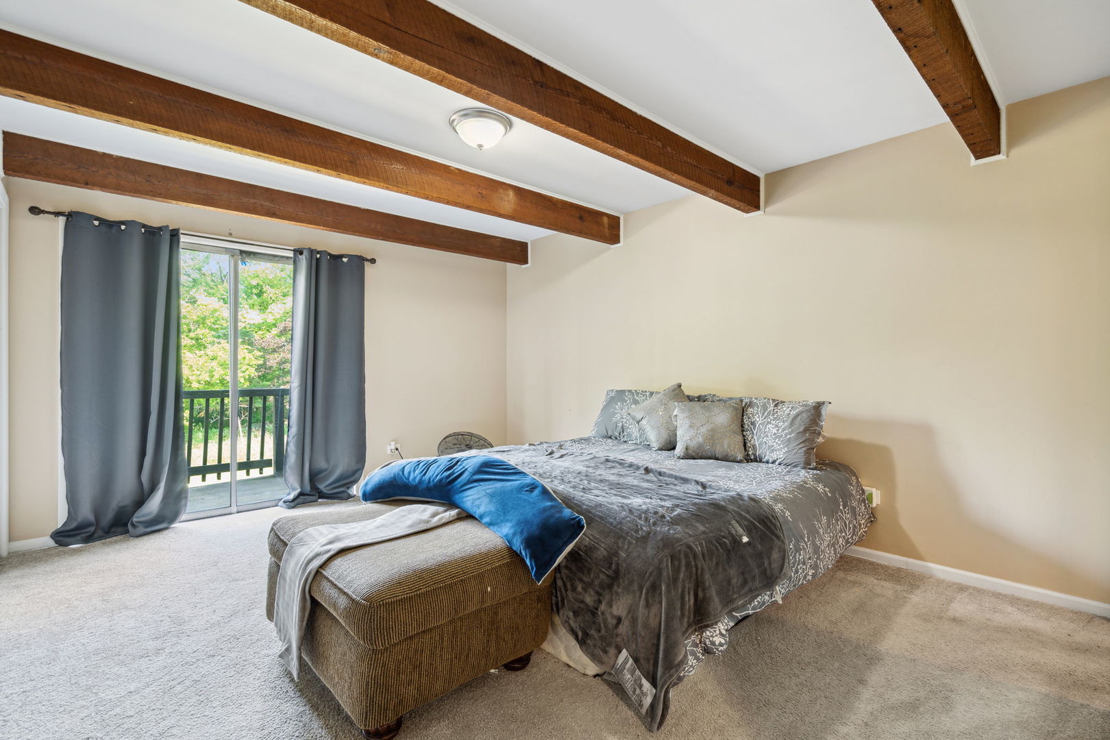1741 Oak Lane Road Flossmoor, IL 60422 - Photo 13 of 30 a bedroom with a bed and a large window