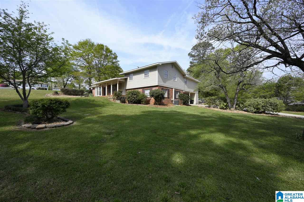 844 Cherokee Drive Sylacauga, AL 35150 - Photo 11 of 31