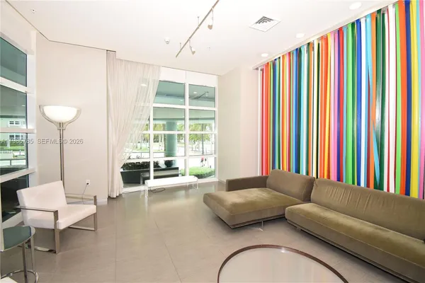 $659,000 | 1900 North Bayshore Drive, Unit 2804, Miami, FL 33132