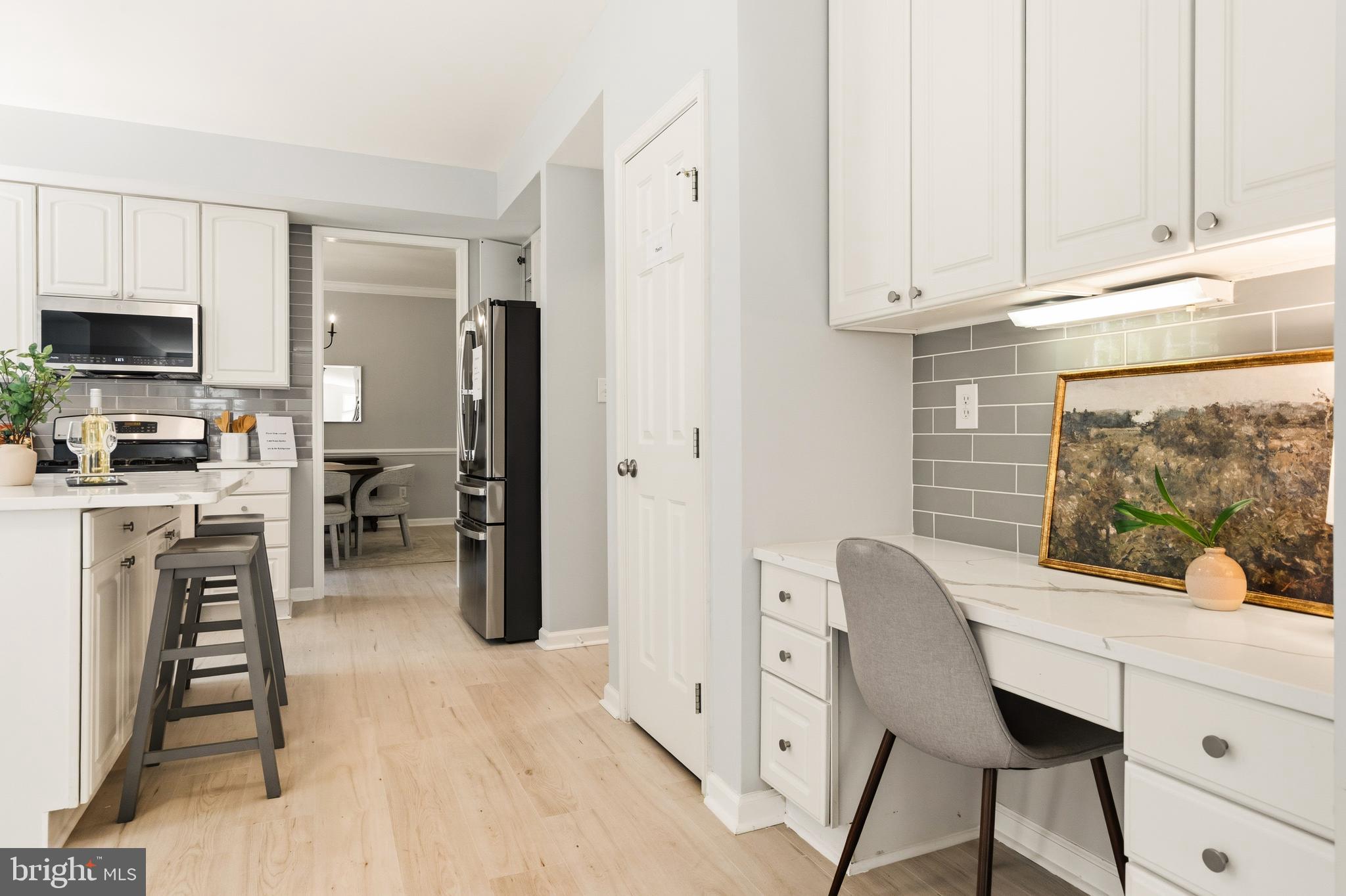 6733 Catskill Road Lorton, VA 22079 - Photo 20 of 62 Work Station in the Kitchen