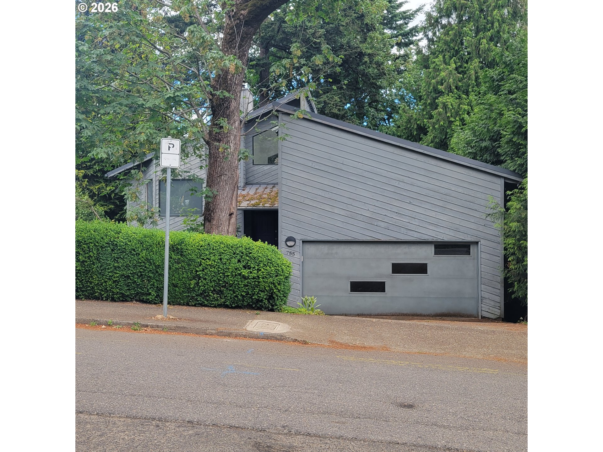 755 Southwest Chestnut Street Portland, OR 97219 - Photo 1 of 39