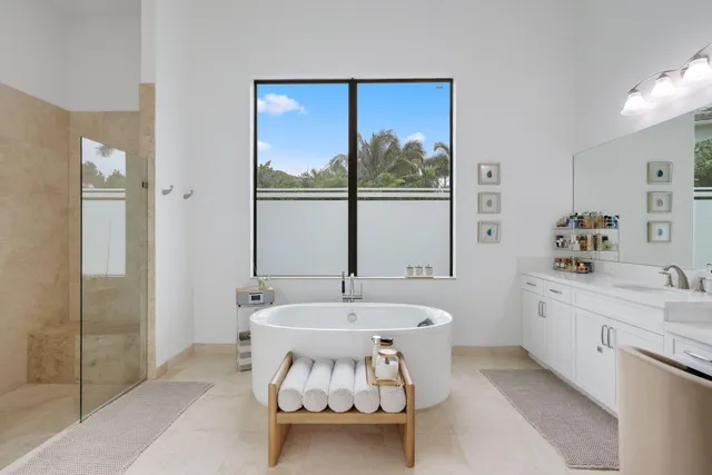 $3,495,000 | 2751 Northwest 70th Boulevard, Boca Raton, FL 33496