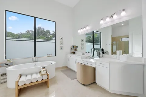 $3,495,000 | 2751 Northwest 70th Boulevard, Boca Raton, FL 33496