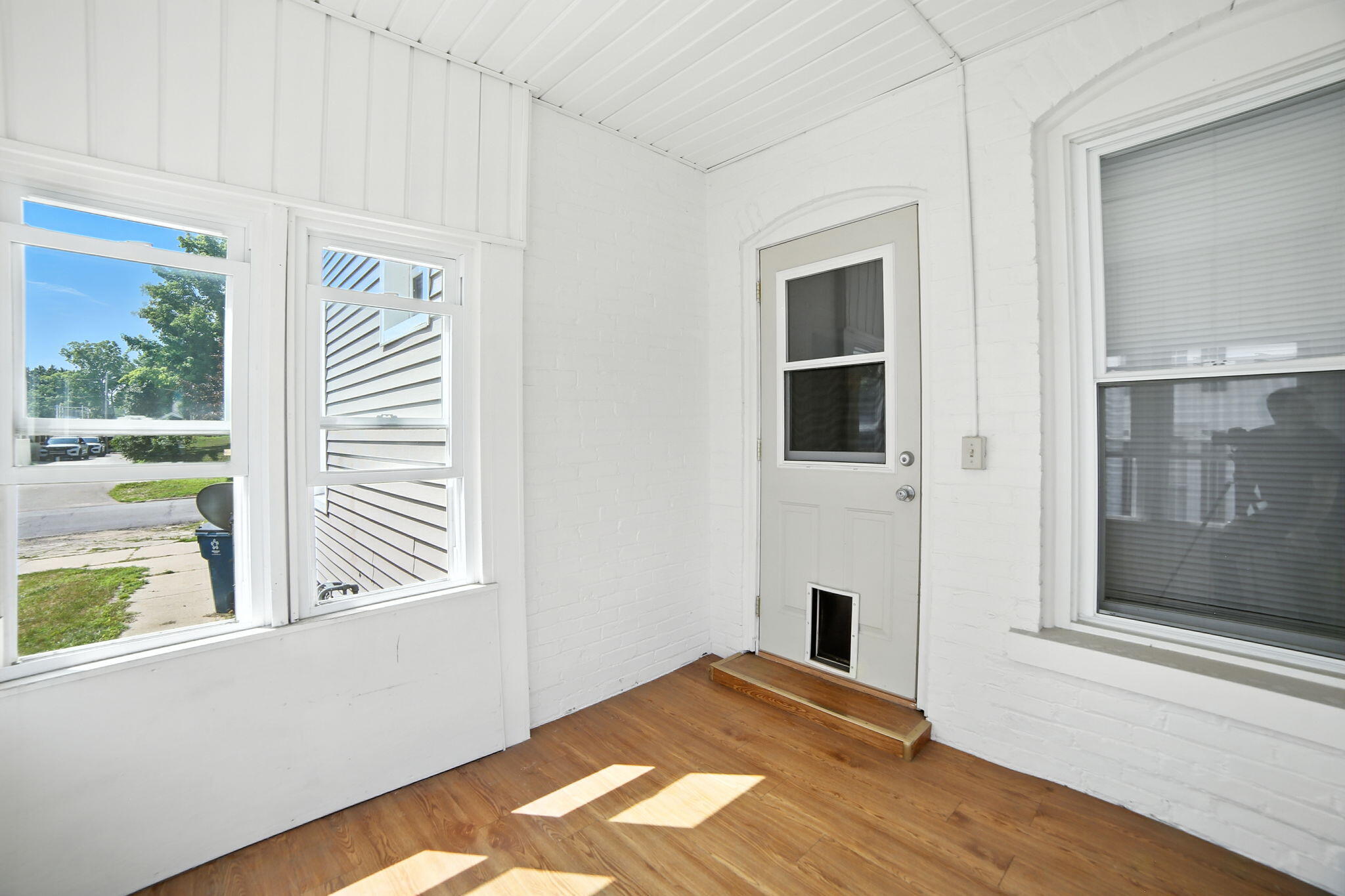 332 West Upton Avenue Reed City, MI 49677 - Photo 23 of 41 porch