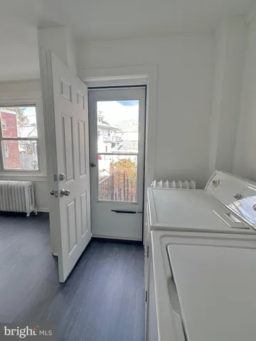 $1,600 | 411 Burmont Road, Drexel Hill, PA 19026