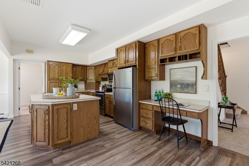 112 Grouser Road Somerset, NJ 08873 - Photo 9 of 40