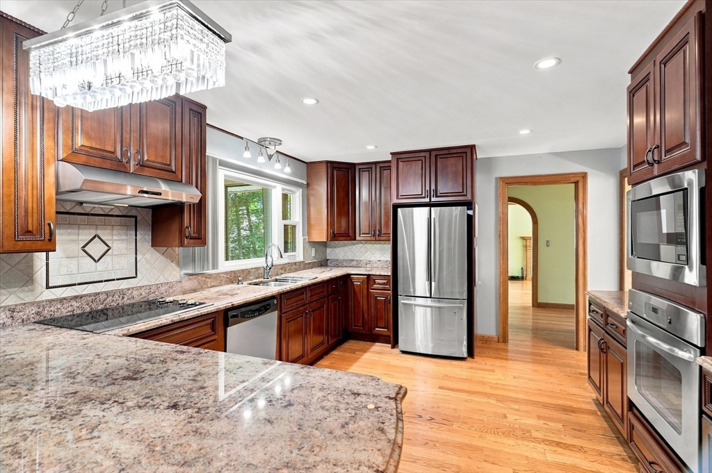 35 Swift Road Framingham, MA 01702 - Photo 8 of 40 Gallery Image 8