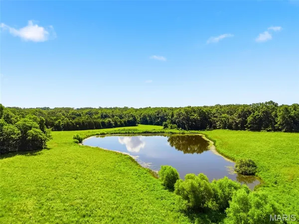 $2,984,100 | 27250 State Hwy U, Warrenton, MO 63383