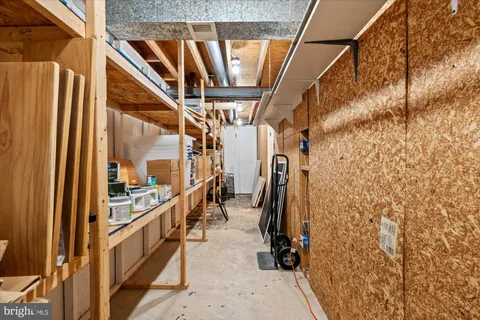 a view of a walk in closet