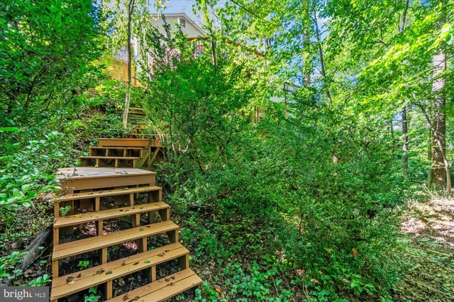 $4,700 | 6123 Beech Tree Drive, Alexandria, VA 22310