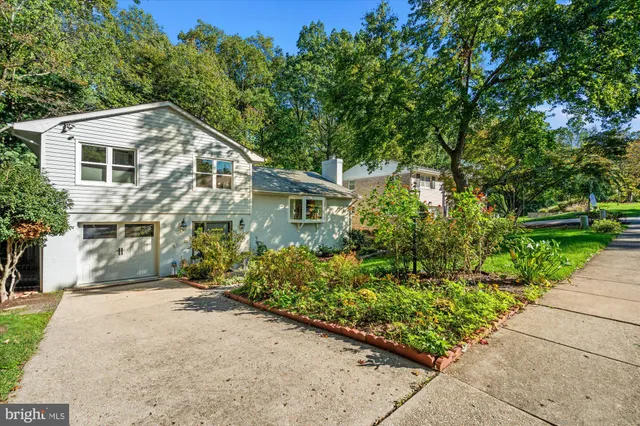 $4,700 | 6123 Beech Tree Drive, Alexandria, VA 22310