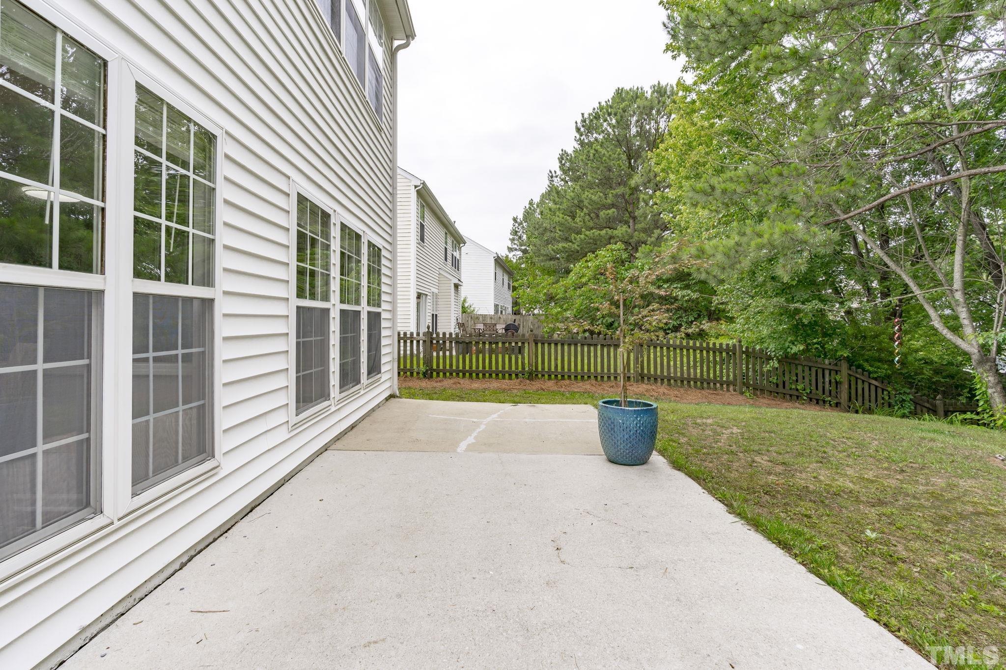 303 Grassy Point Road Apex, NC 27502 - Photo 32 of 36 Gallery Image 32