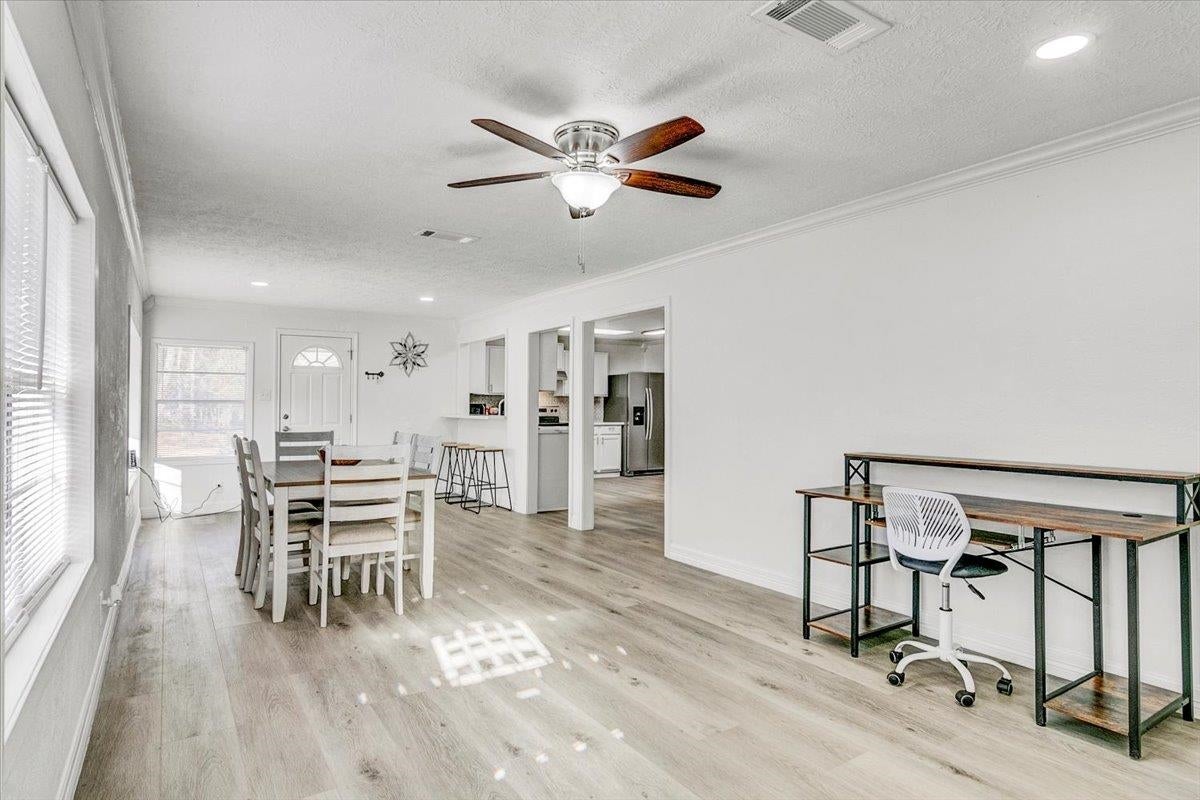185 Weiss Bluff Road Vidor, TX 77662 - Photo 18 of 34 Gallery Image 18