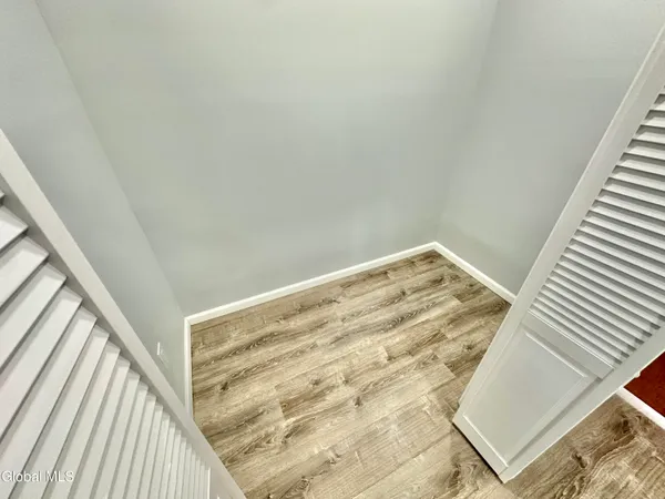 $1,800 | 37 High Street, Unit 2, Green Island, NY 12183