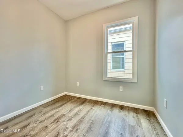 $1,800 | 37 High Street, Unit 2, Green Island, NY 12183