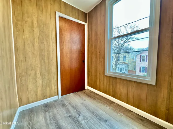 $1,800 | 37 High Street, Unit 2, Green Island, NY 12183