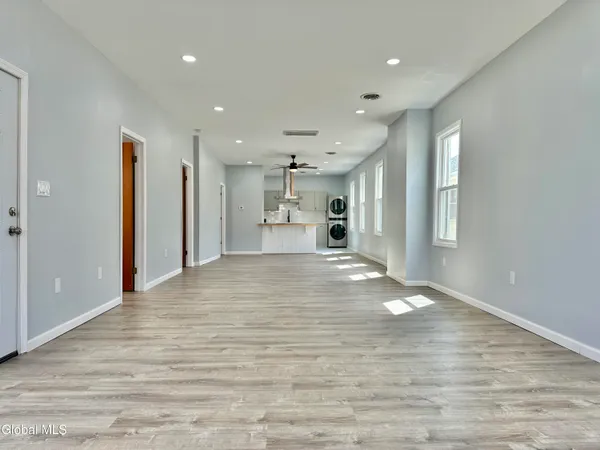 $1,800 | 37 High Street, Unit 2, Green Island, NY 12183