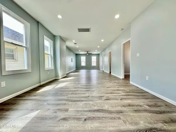 $1,800 | 37 High Street, Unit 2, Green Island, NY 12183