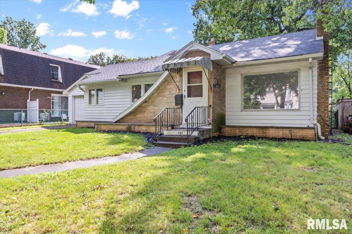 201 South Walnut Street Springfield, IL 62704 - Photo 2 of 35